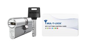 Bezpečnostní cylindrickávložka Mul-T-Lock ClassicPro 35+40 MTL 400 s pěti plochými klíči a bezpečnostní kartou